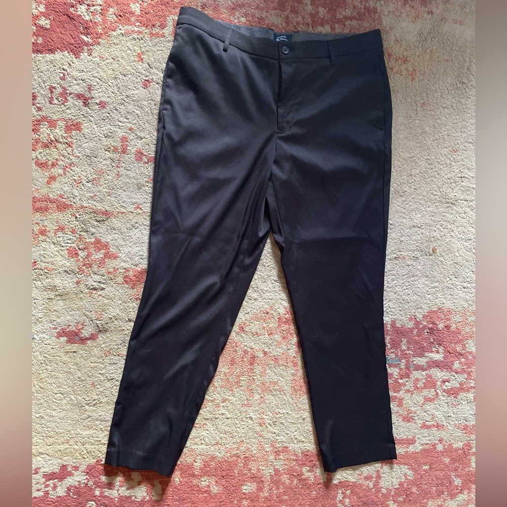 Men’s Ben Sherman Black dress pants.  34W x 30L.  Lightly used. Good condition